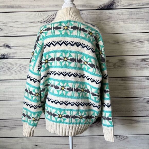 American Eagle Oversized Blue & Cream Mock Neck Fair Isle Sweater - Picture 7 of 10